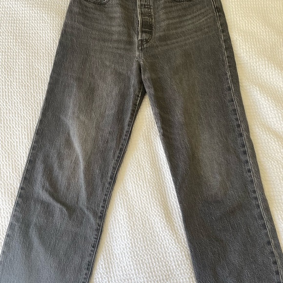 Levi's Ribcage Straight Jeans - Picture 3 of 7